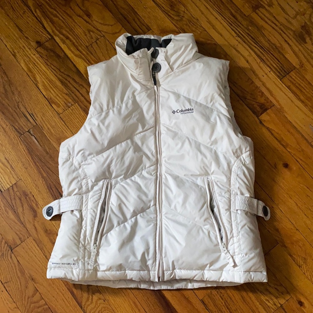 Columbia vest